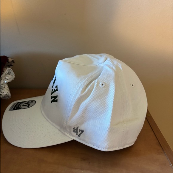 47 Hitch Adjustable Hat Cap with Upside Down 'New York' and side Jets Embroidery - Picture 7 of 8